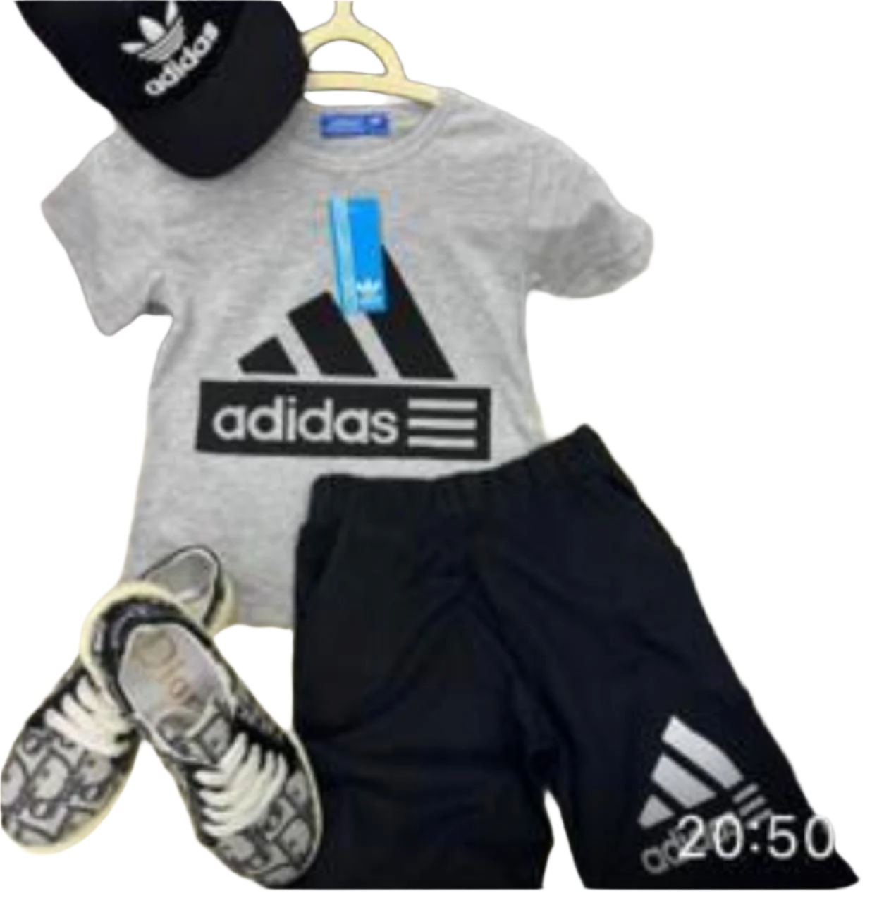 A kiddie adidas set for 2 pieces